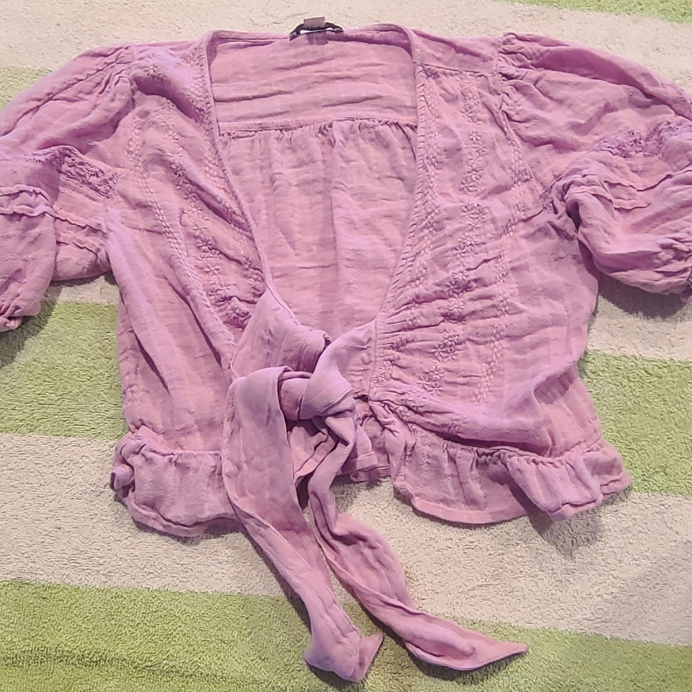 American Eagle Pink short sleeve size Medium Cardigan